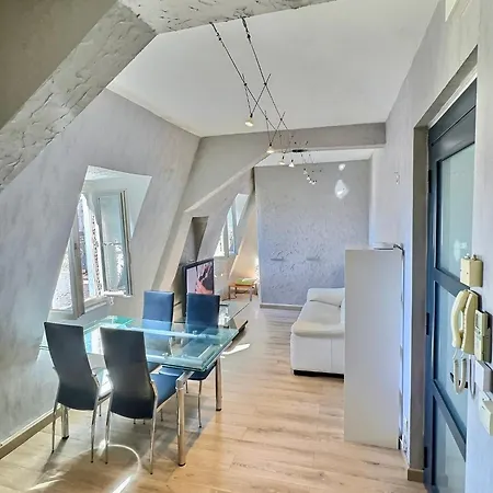 Wonderhost, Climatise Avec Vue Pyrenees 아파트